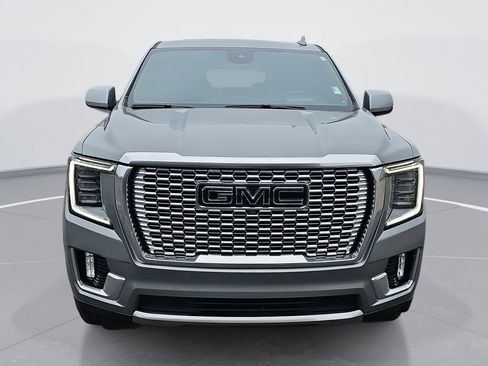 Used 2024 GMC Yukon Denali w/ Advanced Technology Package image 10