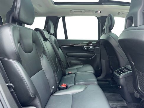 Used 2018 Volvo XC90 T5 Momentum w/ Convenience Package image 41