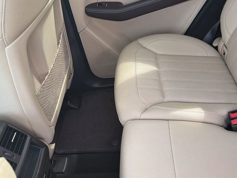 Used 2017 Mercedes-Benz GLE 350 4MATIC image 39