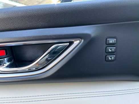 Used 2019 Subaru Ascent Limited AWD/4WD image 10
