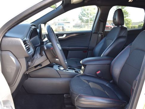 Used 2023 Ford Escape ST-Line w/ Tech Pack #1 AWD/4WD image 7