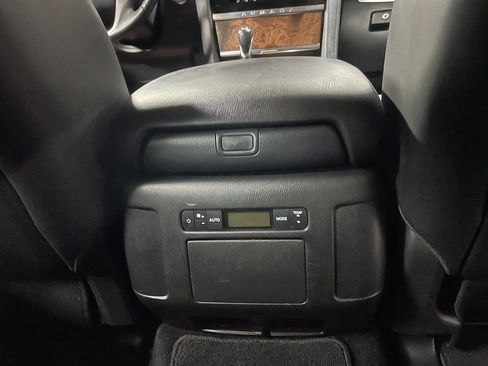 Used 2023 Nissan Armada SL image 14