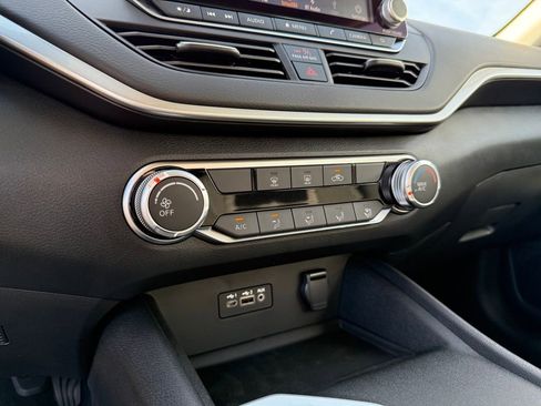 New 2025 Nissan Altima 2.5 S image 21