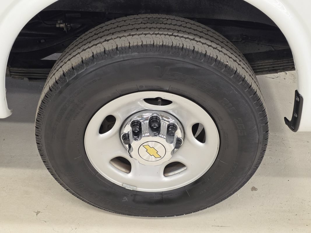 Used 2024 Chevrolet Express 3500 LT w/ LT Preferred Equipment Group RWD image 55