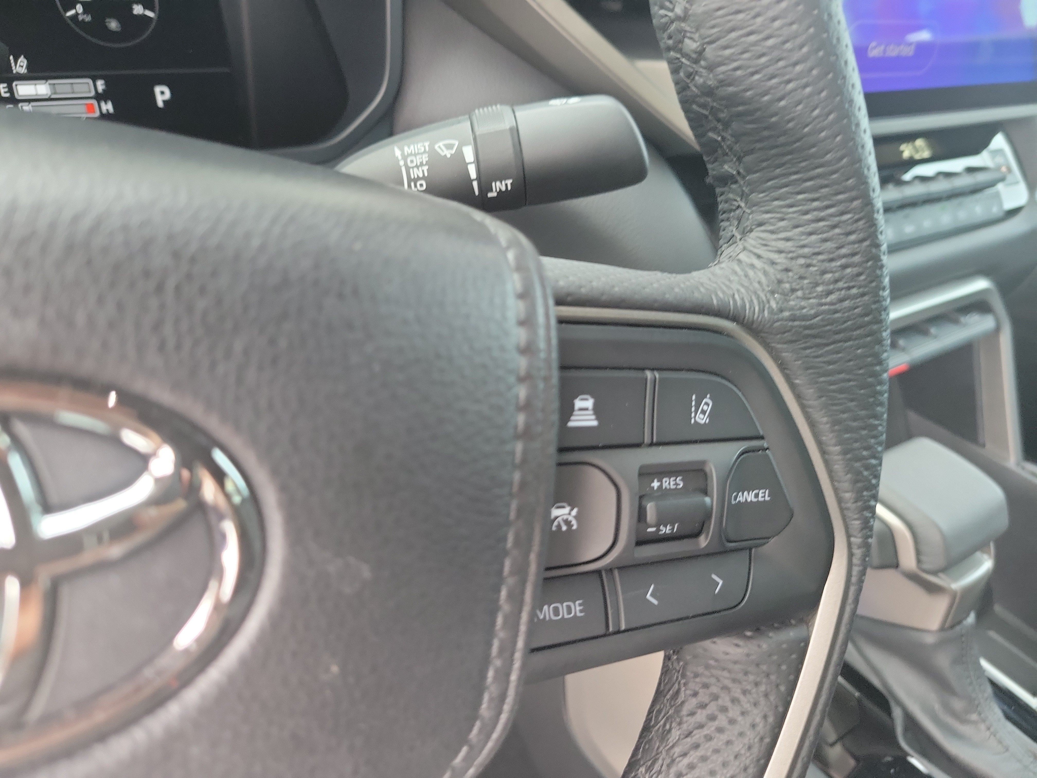 Certified 2025 Toyota Tundra Limited AWD/4WD image 27