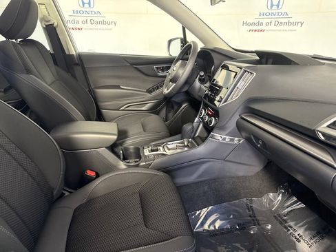 Used 2024 Subaru Forester Premium AWD/4WD image 6