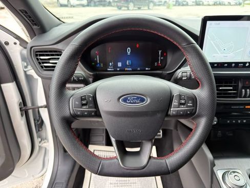 Used 2024 Ford Escape ST-Line w/ Tech Pack #1 FWD image 33
