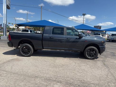 New 2026 RAM 2500 Laramie w/ Night Edition AWD/4WD image 4