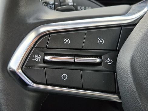 Used 2025 Chevrolet Equinox LT FWD image 23