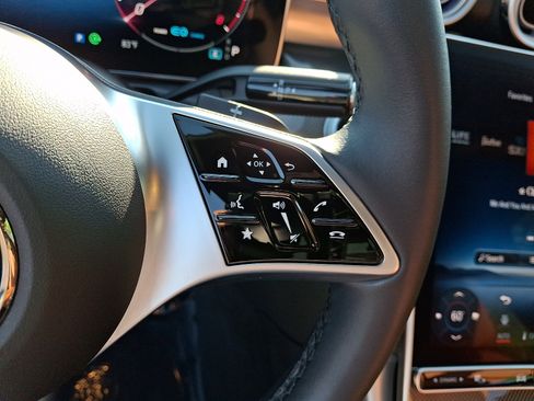 Certified 2022 Mercedes-Benz C 300 4MATIC Sedan image 21