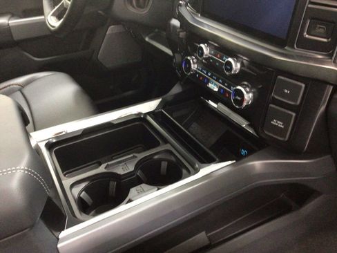 New 2025 Ford F250 Lariat w/ Lariat Ultimate Package image 40