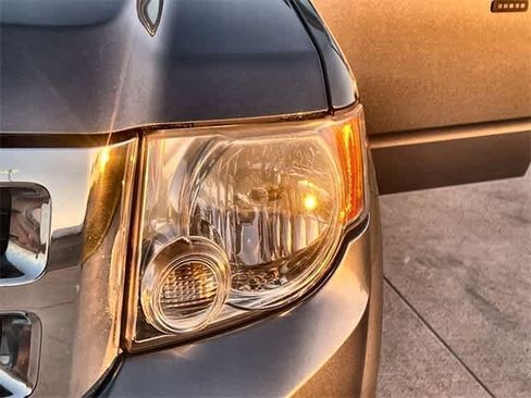 Used 2010 Ford Escape Limited image 24