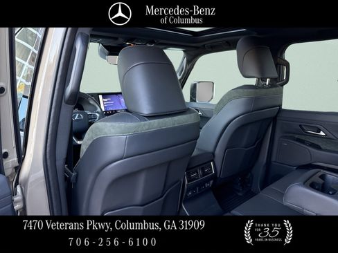 Used 2024 Lexus GX 550 AWD/4WD image 12