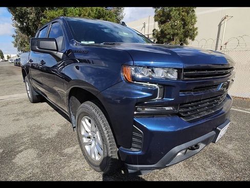 Used 2022 Chevrolet Silverado 1500 RST w/ LPO, Dark Essentials Package image 2