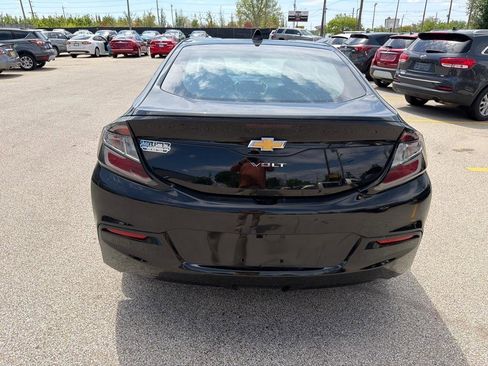 Used 2018 Chevrolet Volt LT w/ Comfort Package FWD image 7