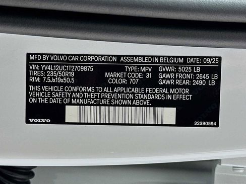 New 2026 Volvo XC40 B5 Plus w/ Protection Package Premier image 31