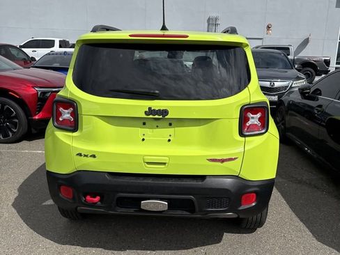 Used 2018 Jeep Renegade Trailhawk image 7