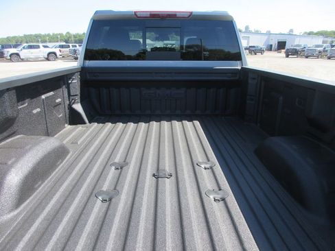 New 2026 GMC Sierra 3500 SLT w/ SLT Premium Package AWD/4WD image 7