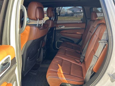 Used 2019 Jeep Grand Cherokee Summit image 14