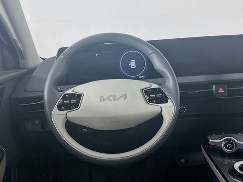 Used 2023 Kia EV6 Wind RWD image 18