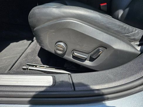 Used 2019 Volvo S60 T6 Momentum w/ Premium Package AWD/4WD image 11