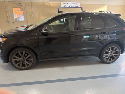 Used 2017 Ford Edge Sport w/ Equipment Group 401A image 4