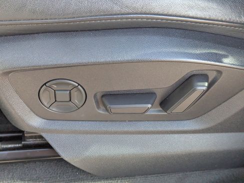 Used 2023 Audi Q7 3.0T Premium Plus image 21