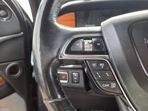 Used 2019 Lincoln Navigator Reserve w/ Cargo Package AWD/4WD image 25
