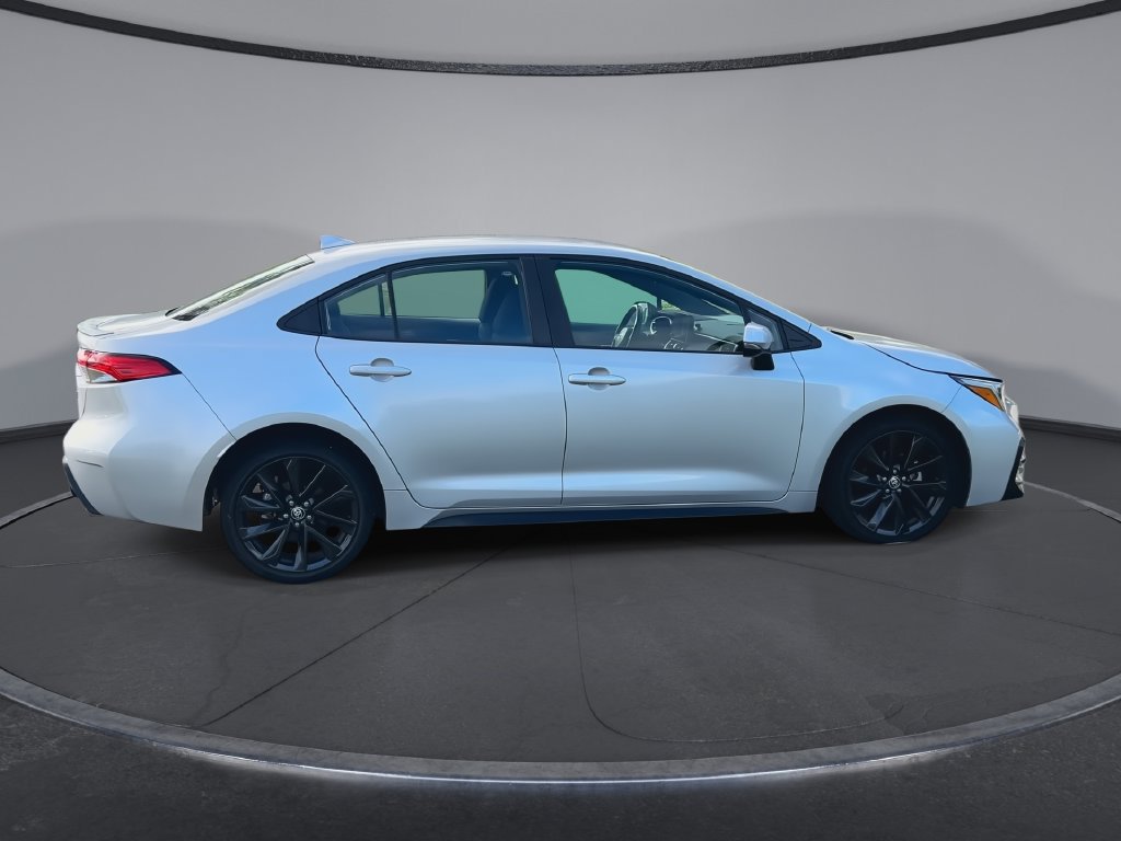Used 2023 Toyota Corolla SE FWD image 9