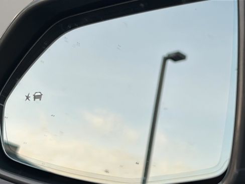 Used 2018 Cadillac XT5 Luxury w/ Driver Awareness Package image 47