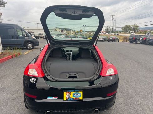 Used 2011 Volvo C30 T5 R-Design image 9