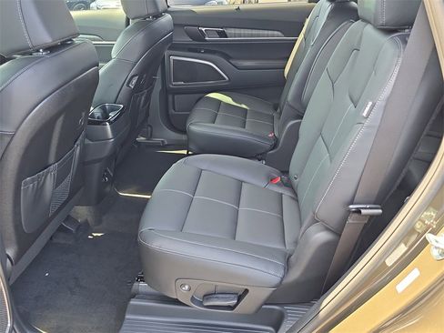 New 2025 Kia Telluride EX image 19