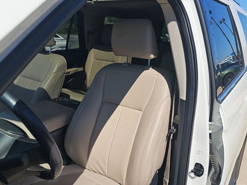 Used 2022 Ford Expedition Max XLT AWD/4WD image 18