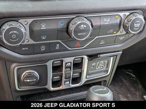 Used 2026 Jeep Gladiator Sport AWD/4WD image 22