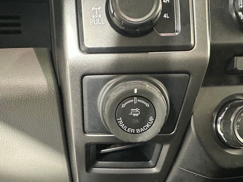 Used 2018 Ford F150 XLT w/ Equipment Group 302A Luxury AWD/4WD image 25