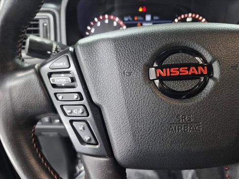 Used 2022 Nissan Titan PRO-4X w/ Pro-4x Convenience Package AWD/4WD image 29