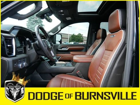 Used 2025 GMC Sierra 3500 Denali Ultimate w/ Snow Plow Prep/Camper Package AWD/4WD image 14