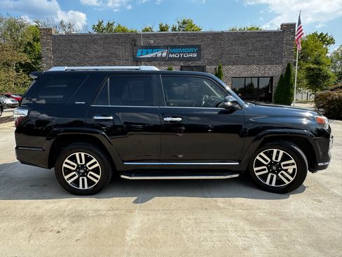 Used 2015 Toyota 4Runner SR5 Premium image 4