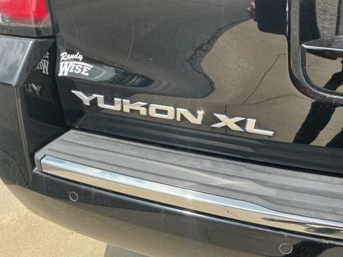 Used 2018 GMC Yukon XL Denali w/ Denali Ultimate Package AWD/4WD image 15