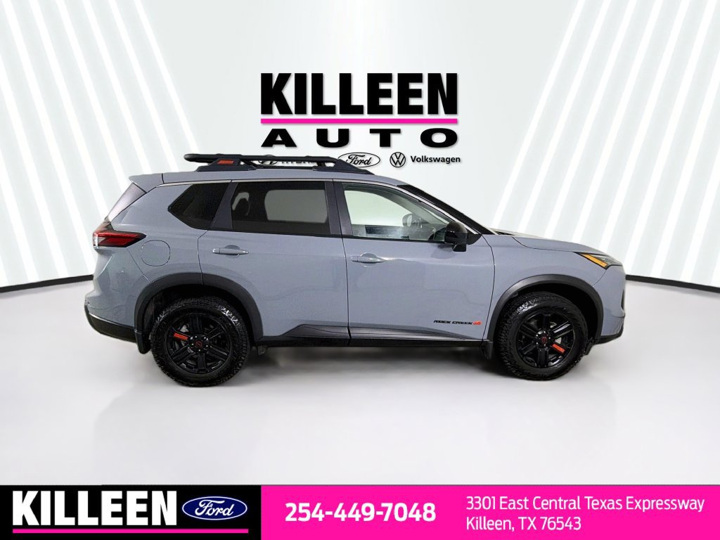 Used 2025 Nissan Rogue SV AWD/4WD image 10
