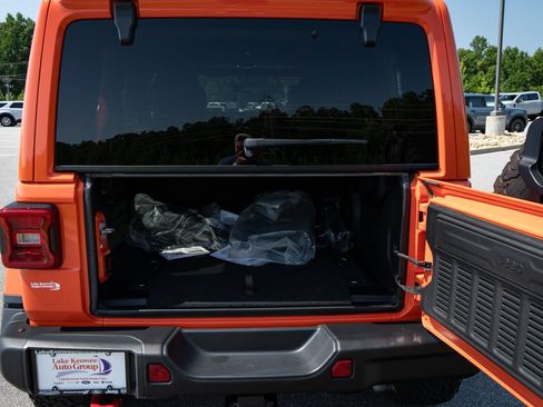 Used 2019 Jeep Wrangler Unlimited Rubicon w/ Steel Bumper Group AWD/4WD image 9
