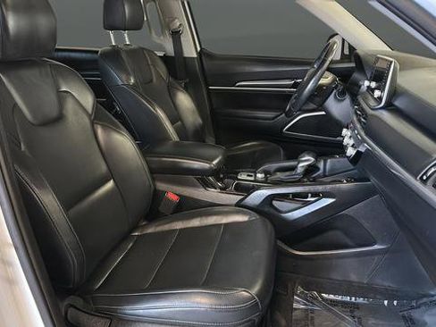 Used 2020 Kia Telluride S AWD/4WD image 24