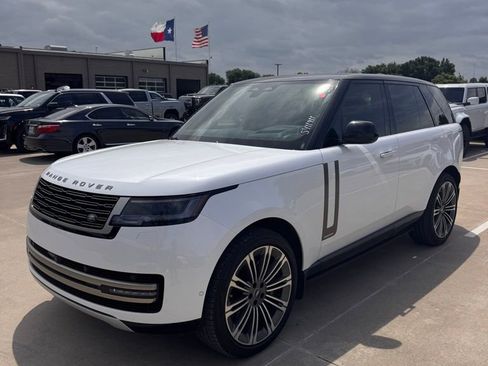 Used 2024 Land Rover Range Rover Autobiography AWD/4WD image 3