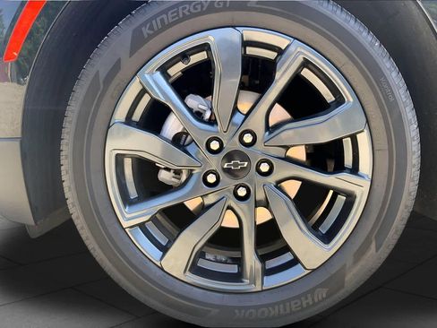Used 2023 Chevrolet Equinox RS FWD image 11