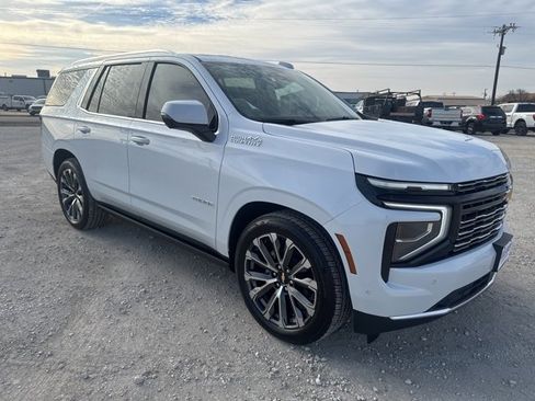 Used 2026 Chevrolet Tahoe High Country image 8