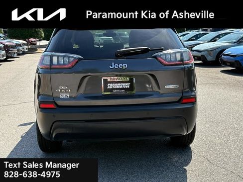 Used 2019 Jeep Cherokee Latitude Plus w/ Comfort/Convenience Group AWD/4WD image 5