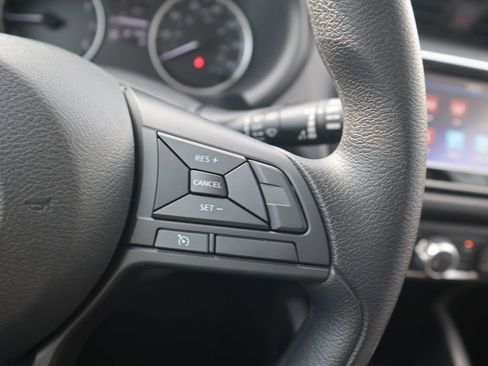 New 2025 Nissan Kicks Play S image 17