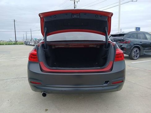 Used 2016 BMW 320i Sedan image 9