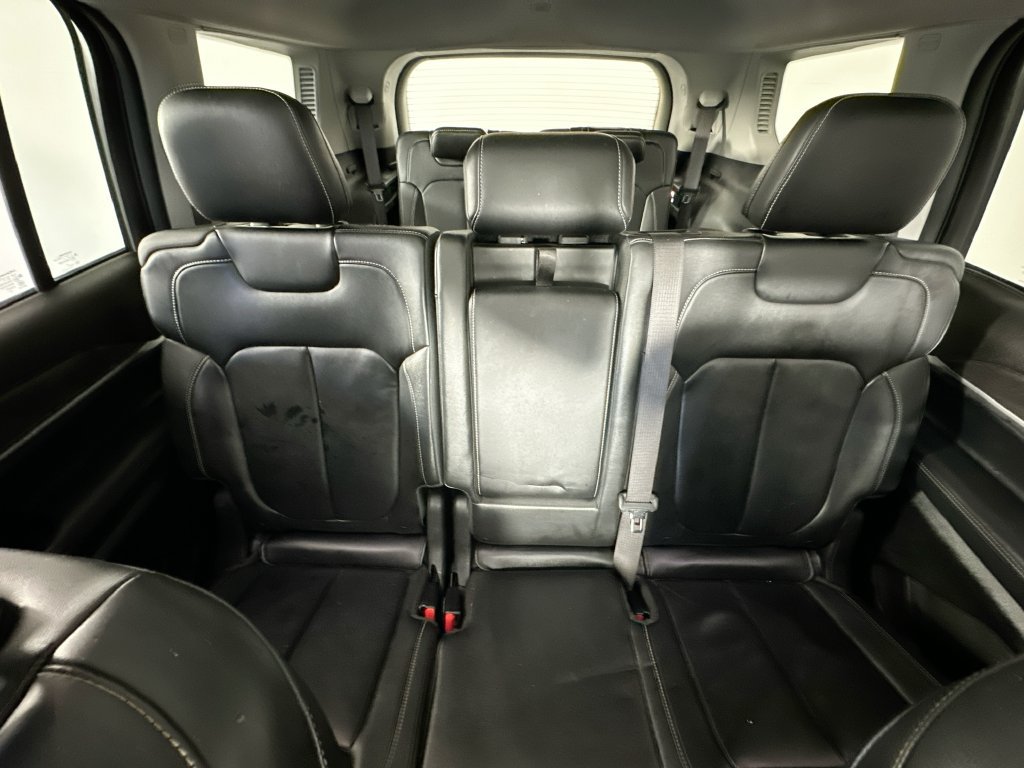 Used 2021 Jeep Grand Cherokee L Limited RWD image 13