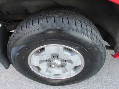 Used 2003 Chevrolet Blazer LS w/ Preferred Equipment Group AWD/4WD image 17
